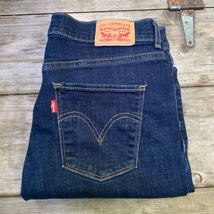 LEVIS Women’s Classic Boot Jeans